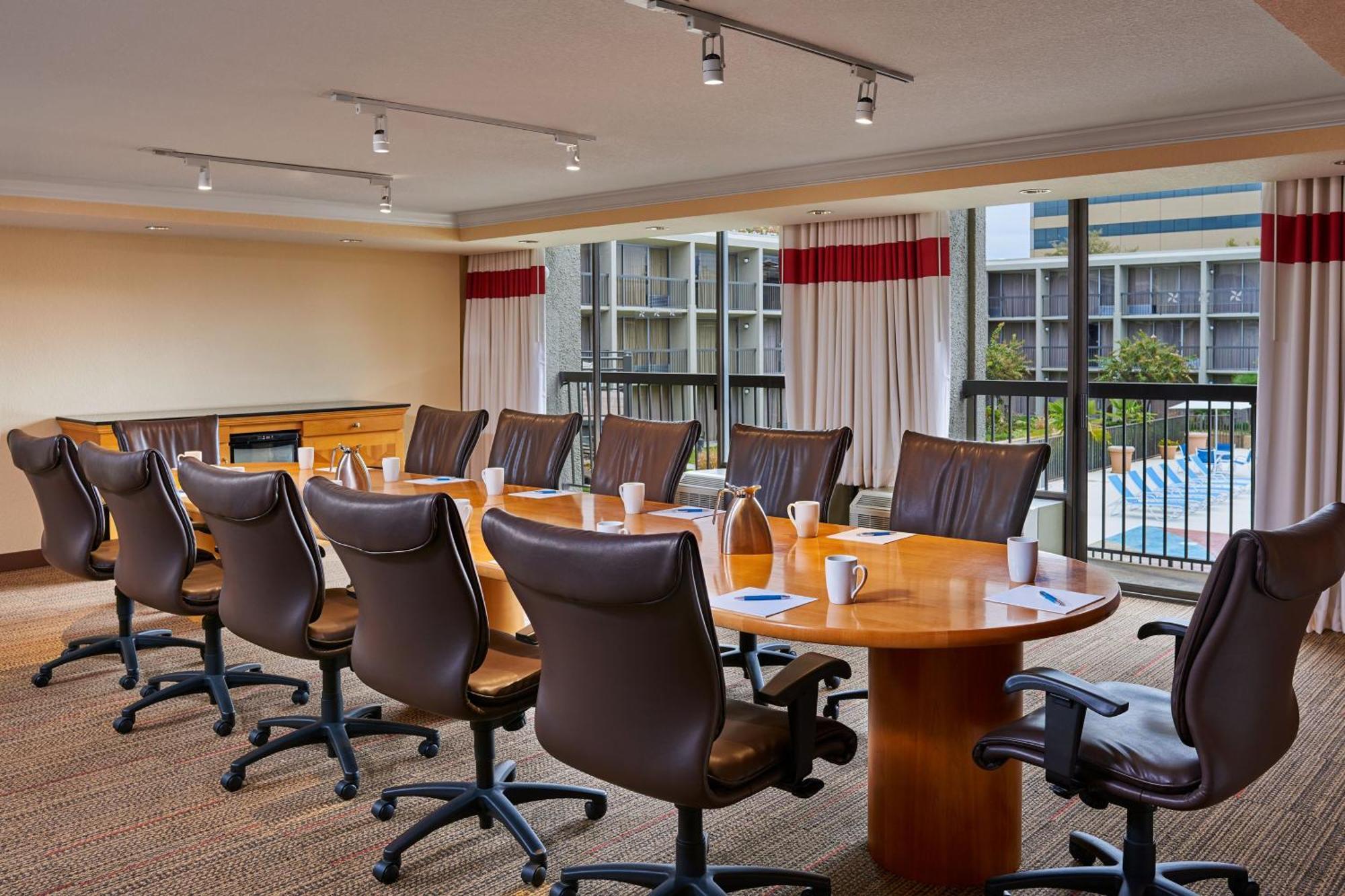 Four Points By Sheraton Little Rock Midtown Exterior foto